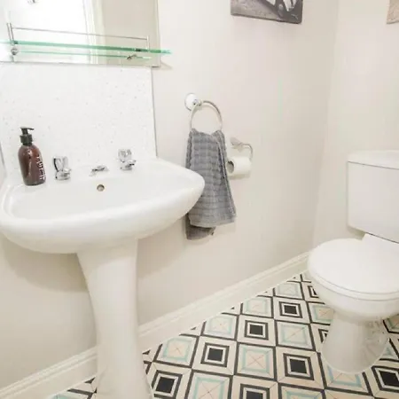 Daire Pelican-stylish 2-bed Close To & Town