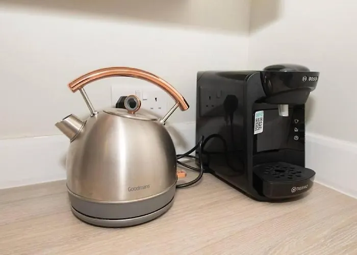 Pelican-stylish 2-bed Close To & Town Scarborough